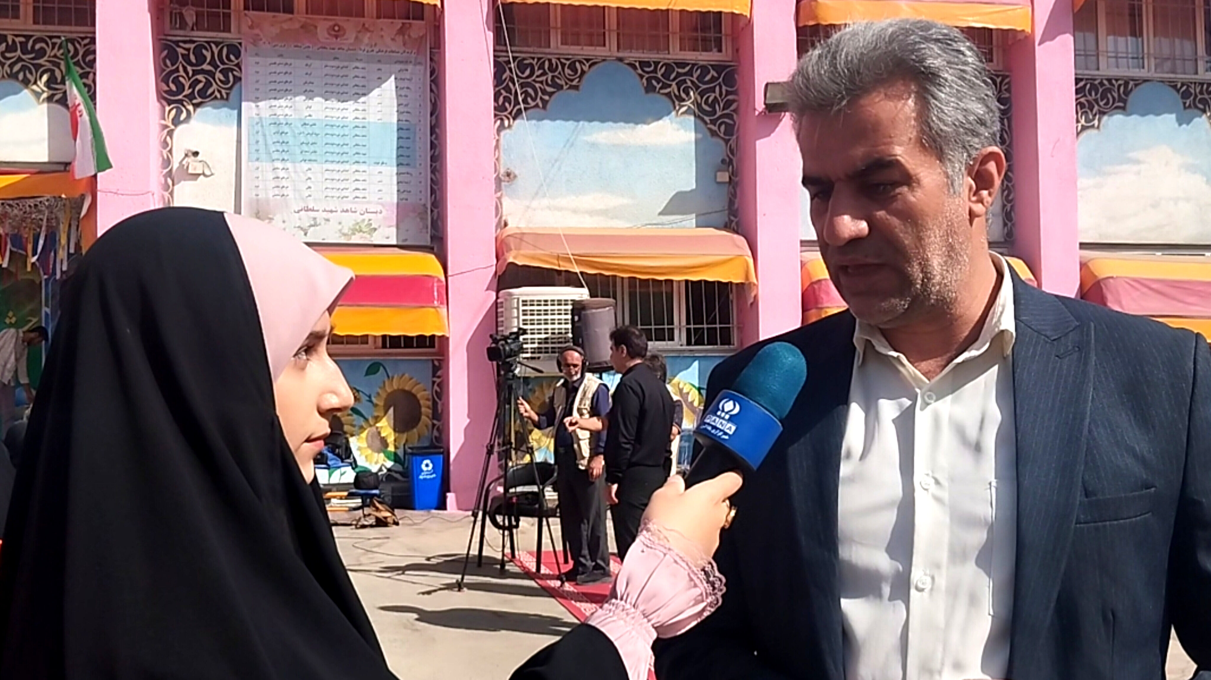 همکاری خانواده‌ها پل ارتباطی میان خانه و مدرسه هستند 