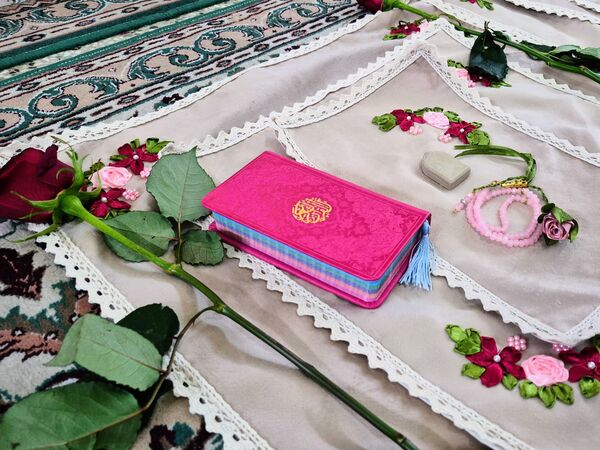 آیین سپیدپوشان؛ جشن تکلیف دختران عنبرآباد