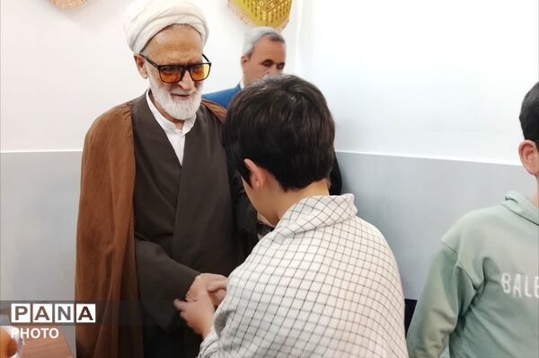 اردوی زیارتی ـ تربیتی یک‌روزه  دانش‌آموزان البرزی در کاروانی به قم و جمکران 