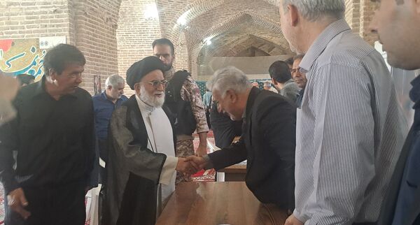 میز خدمت اداره‌های شهرستان نیشابور در جمعه خشم و نصر 