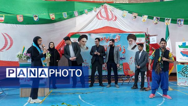 همایش «یاوران انقلاب» و «پیشتازان مقاومت» و آیین نواختن زنگ انقلاب در شیروان برگزار شد
