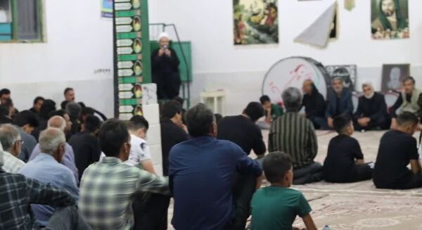 رئیس اداره اوقاف کاشمر میهمان عزاداران تکیه فاطمه زهرا (س) روستای قوچ پلنگ