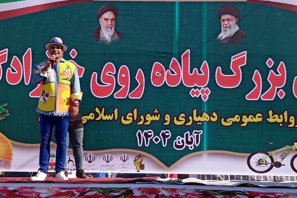  همایش بزرگ پیاده روی خانوادگی در نسیم‌شهر 