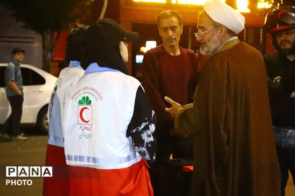 سوگواره شبانه دانش آموزان تبریز در تجمعات مردمی برای رهبر شهید