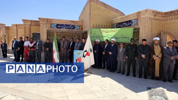 غبارروبی گلزار شهدای شهرستان فاروج 