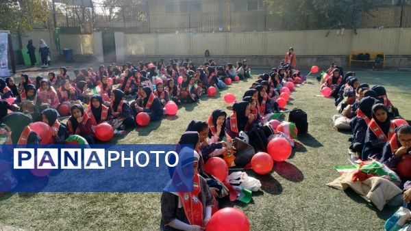 برگزاری همایش دانش‌آموزان پیشتاز منطقه ۱۰