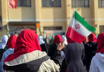 طنین زنگ انقلاب در ملارد با حضور مدیر کل آموزش و پرورش شهرستانهای استان تهران