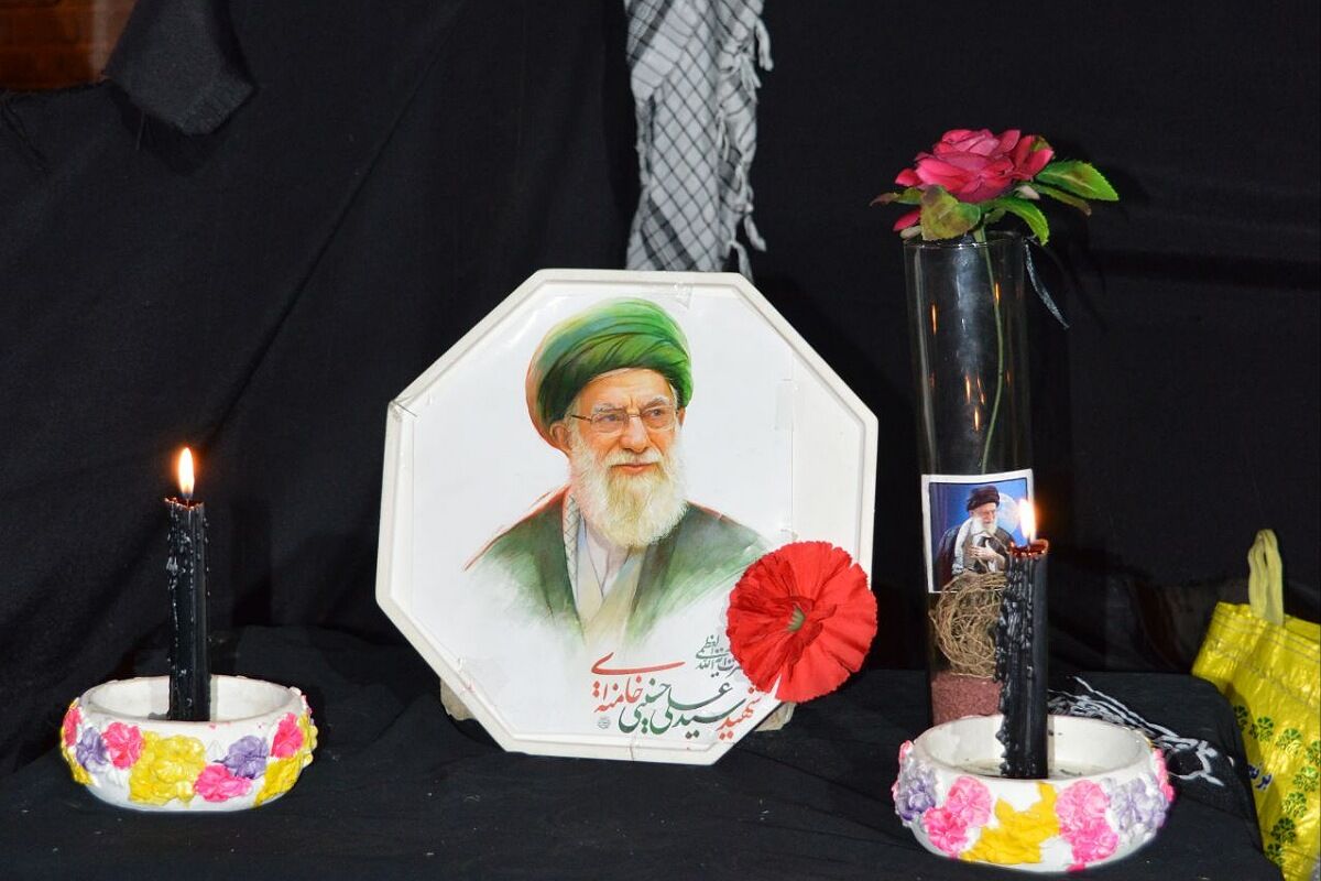 شهرک امیریه؛ صحنه همدلی و روایت مقاومت با برگزاری تجمع میدانی و تئاتر «پناه»