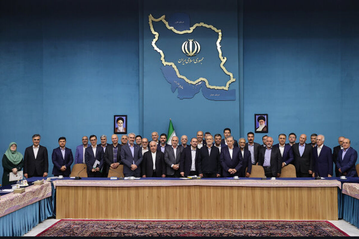 پزشکیان: از کمک بخش خصوصی برای اصلاحات اقتصادی استقبال و حمایت می‌کنیم