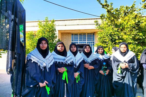  استقبال از شهدای گمنام در دبیرستان فرهیختگان شهرستان باشت