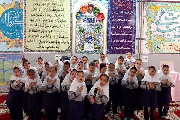 گرامیداشت میلاد حضرت زهرا (س) در دبستان فرزانگان رباط‌کریم
