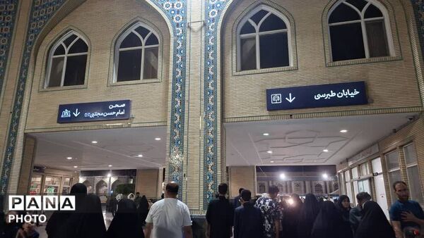 نورِ ربیع در آستانه‌ی رضا؛ جشنی در دلِ حرم
