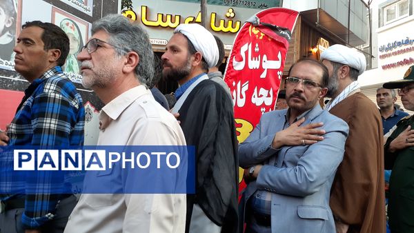 جلوه‌هایی از اجتماع مردم بجنورد در تجلیل از بانوی شجاع رسانه ملی