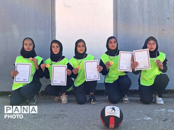 رقابت مسابقه داژبال دانش‌آموزان شلیل و ملک‌شیر