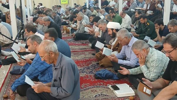 مراسم قرائت پر فیض دعای امام حسین (ع) در روز عرفه در حسینیه مرکزی آباده
