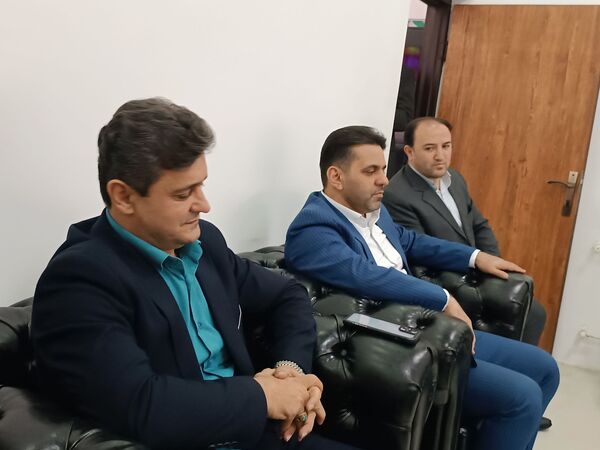 دیدار نوروزی نماینده شهرستان‌های محمودآباد و نور با مدیران ادارات در محمودآباد 