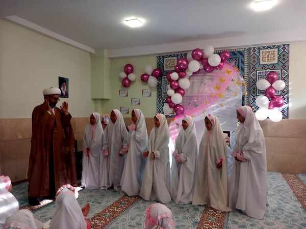 جشن تکلیف دختران نه ساله ملاردی 
