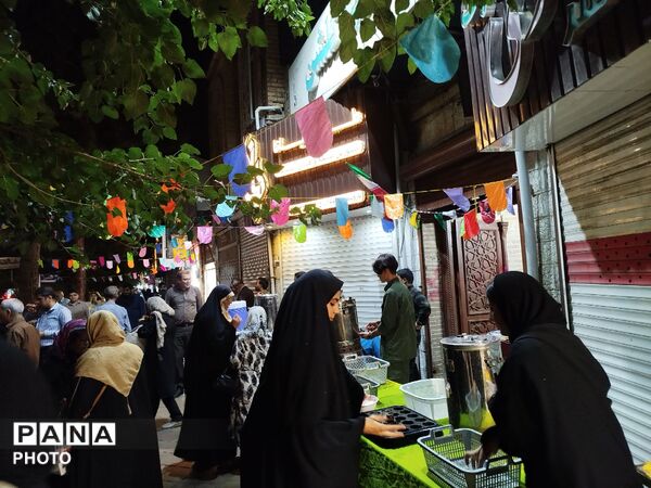 فعالیت چایخانه حوزه علمیه گلشن در قاب پانا