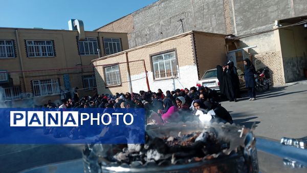 مراسم وداع با شهید گمنام در دبیرستان دانشور یک نیشابور