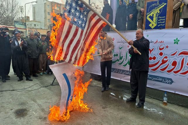 شکوه حضور مردم بانه در راهپیمایی 22 بهمن