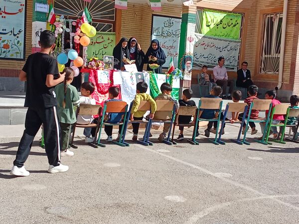 جشن باشکوه آغاز سال تحصیلی در مدرسه انقلاب حیدرخانی