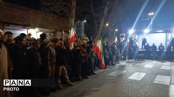 تجمع گسترده مردمی در مسجد جامع نیشابور و تشییع دو شهید جنگ رمضان