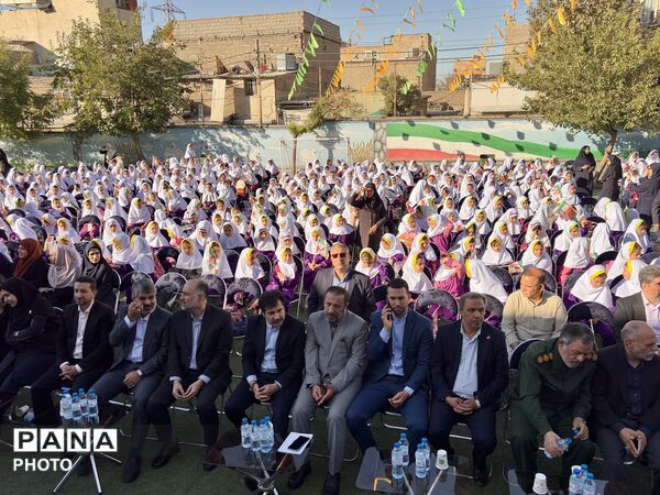 روایت تصویری آیین بازگشایی مدارس در دبستان منصور نفر منطقه ۴