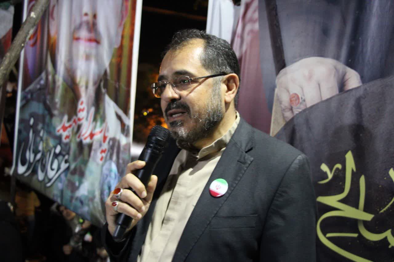 نقش معلمان در شکل‌دهی آینده جامعه حیاتی است