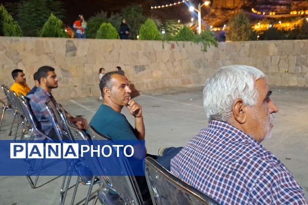 بزرگداشت مقام شهدای دفاع مقدس در آخرین روز هفته دفاع مقدس