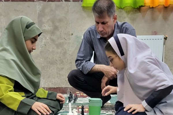 اختتامیه مسابقات شطرنج دختران بهارستان دو