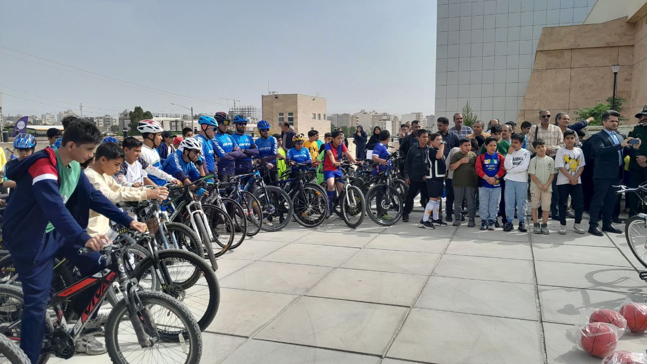 همایش بزرگ دوچرخه‌سواری دانش آموزان مقطع ابتدایی شهرستان تربت حیدریه 