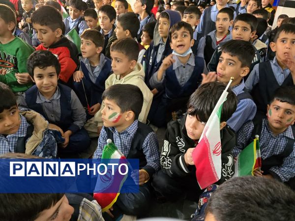 آیین جشن باشکوه چهل و ششمین سالگرد پیروزی انقلاب در مدرسه ۱۷ شهریور یاسوج