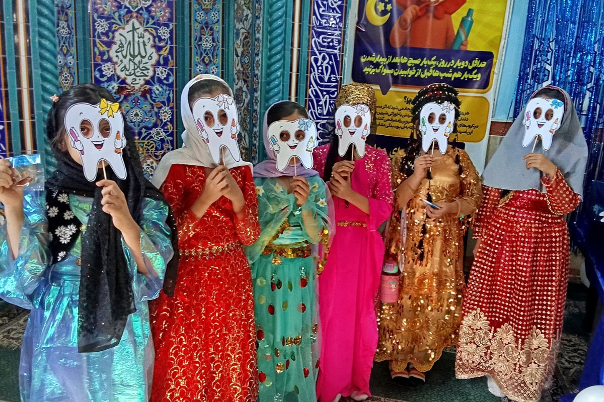  طرح مسواک‌زدن گروهی در دبستان شهدای معلم 