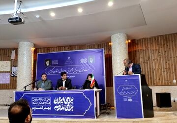 نشست خبری مدیر کل آموزش و پرورش استان مرکزی با اصحاب رسانه