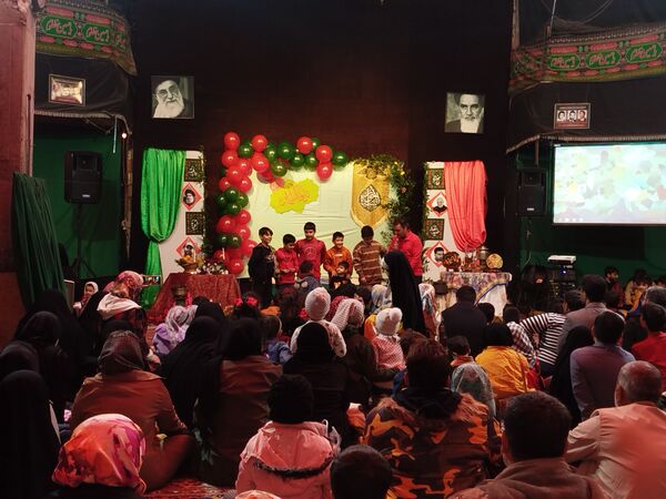 جشن بزرگ یلدا با عطر مادرانه در مجمع انصارالحسین