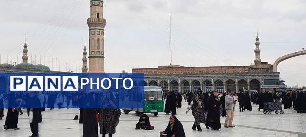 جشن نیمه‌ شعبان با حضور اقشار مختلف مردم در جمکران 