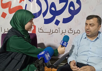 گفت‌وگوی دانش‌آموزخبرنگاران پانا در حاشیه مواکب نوجوان مبارز 
