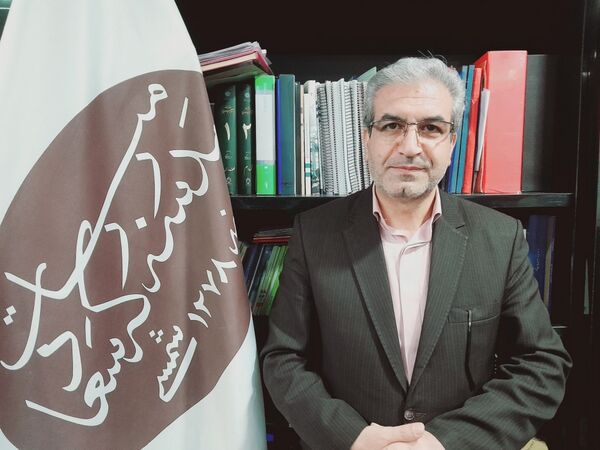 بازدید معاون وزیر و رئیس مرکز اطلاع رسانی و روابط عمومی وزارت آموزش و پرورش از مدرسه ماندگار سعادت بوشهر