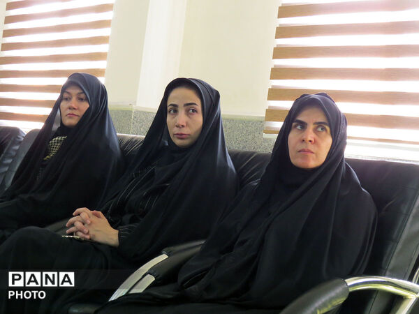 دیدار فعالین امورتربیتی با نماینده ولی فقیه در بجنورد