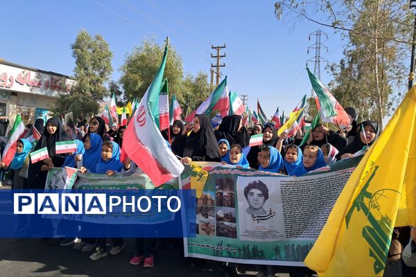 از کلاس درس تا میدان حماسه؛ تجلی عشق دانش‌آموزان رباط‌کریم به میهن