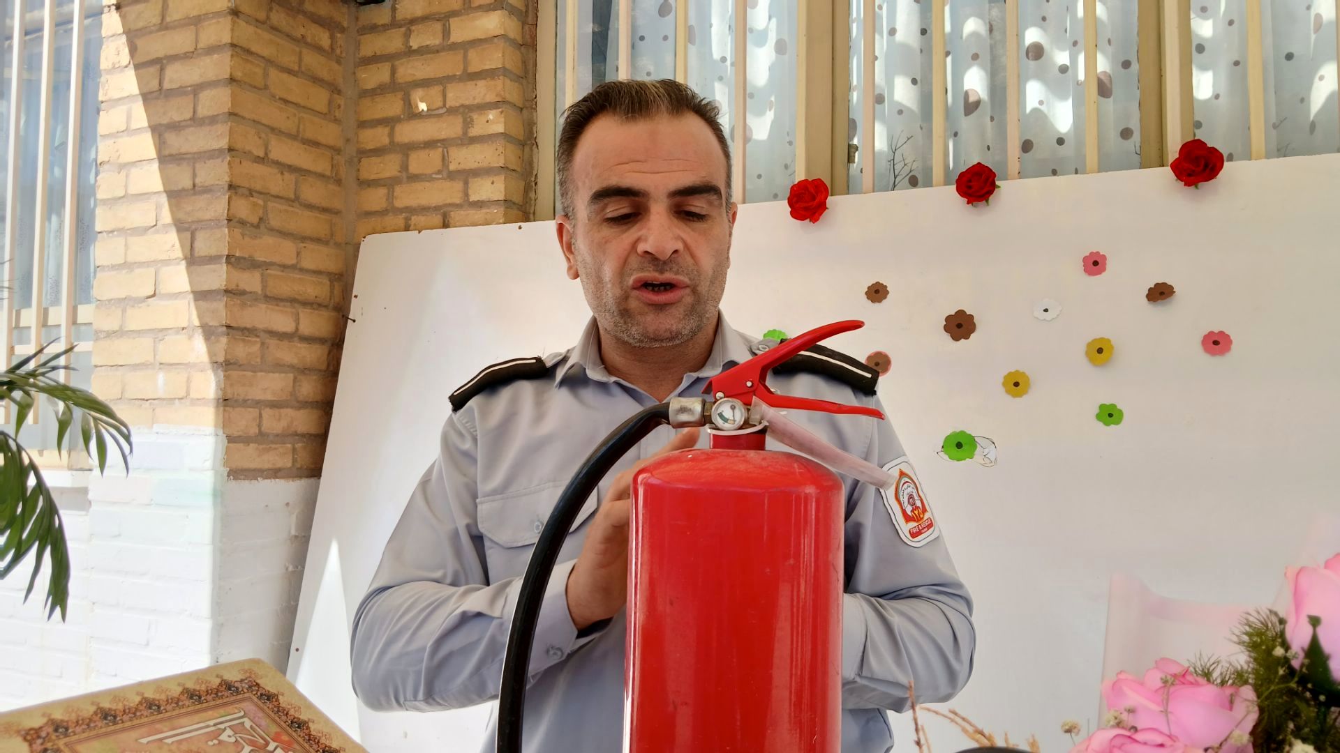 ویژه برنامه هفته آتش‌نشانی؛در دبیرستان اندیشه نفیس فیروزکوه