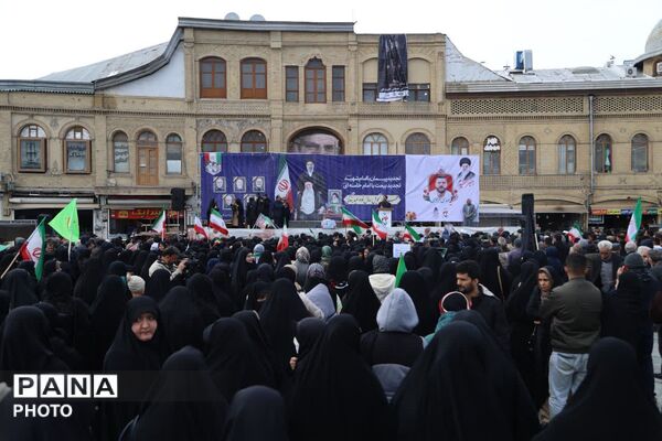 تشییع پیکر شهید مهدی مرادی در همدان