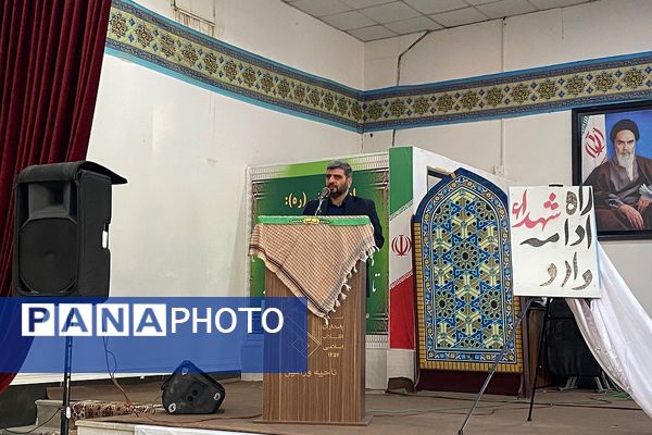 اعزام دانش‌آموزان دختر ورامینی به اردوی معنوی راهیان نور