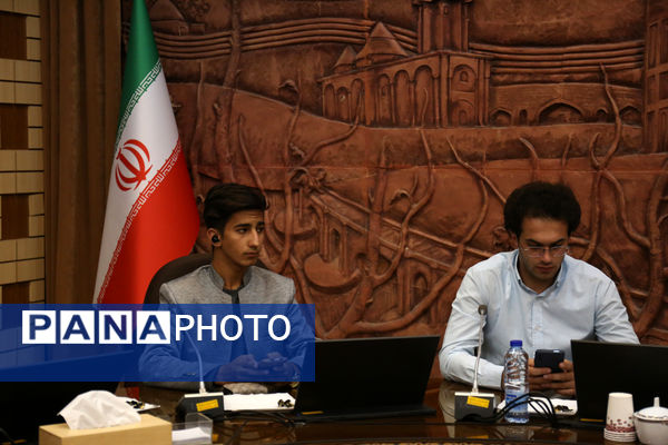 نشست روح الله رشیدی عضو شورای شهر تبریز با اصحاب رسانه