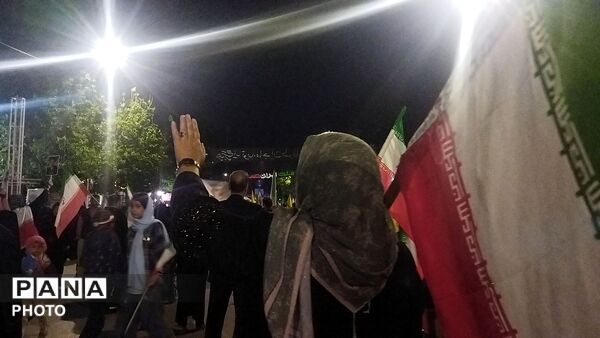 پنجاه و هشتمین شب از ایستادگی مردم در خیابان های نیشابور