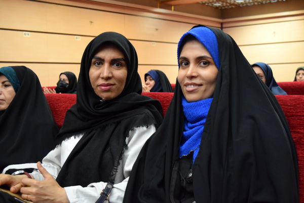 تجلیل از تلاش‌های بی‌وقفه مربیان در همایش خانواده بزرگ پرورشی