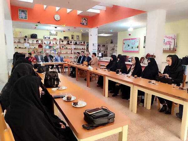 جلسه تقدیر از مدیران و معاونین پرورشی در کانون پرورش فکری کودکان و نوجوانان