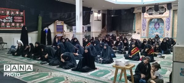 سومین روز از مراسم عزاداری سیدالشهدا امام حسین (ع)و همچنین رهبر معظم انقلاب اسلامی