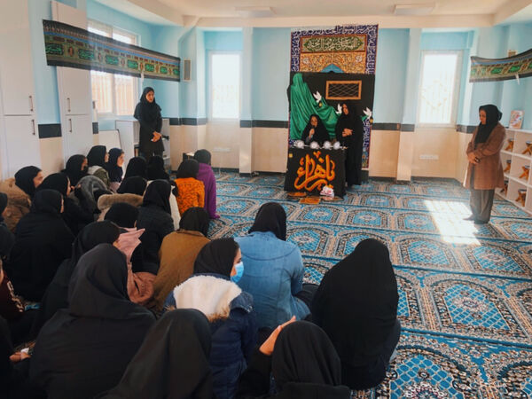 گرامیداشت ایام فاطمیه در مدرسه اسماء غلامان