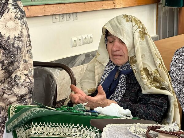 شکوه بندگی در نماز عید فطر گلوگاه